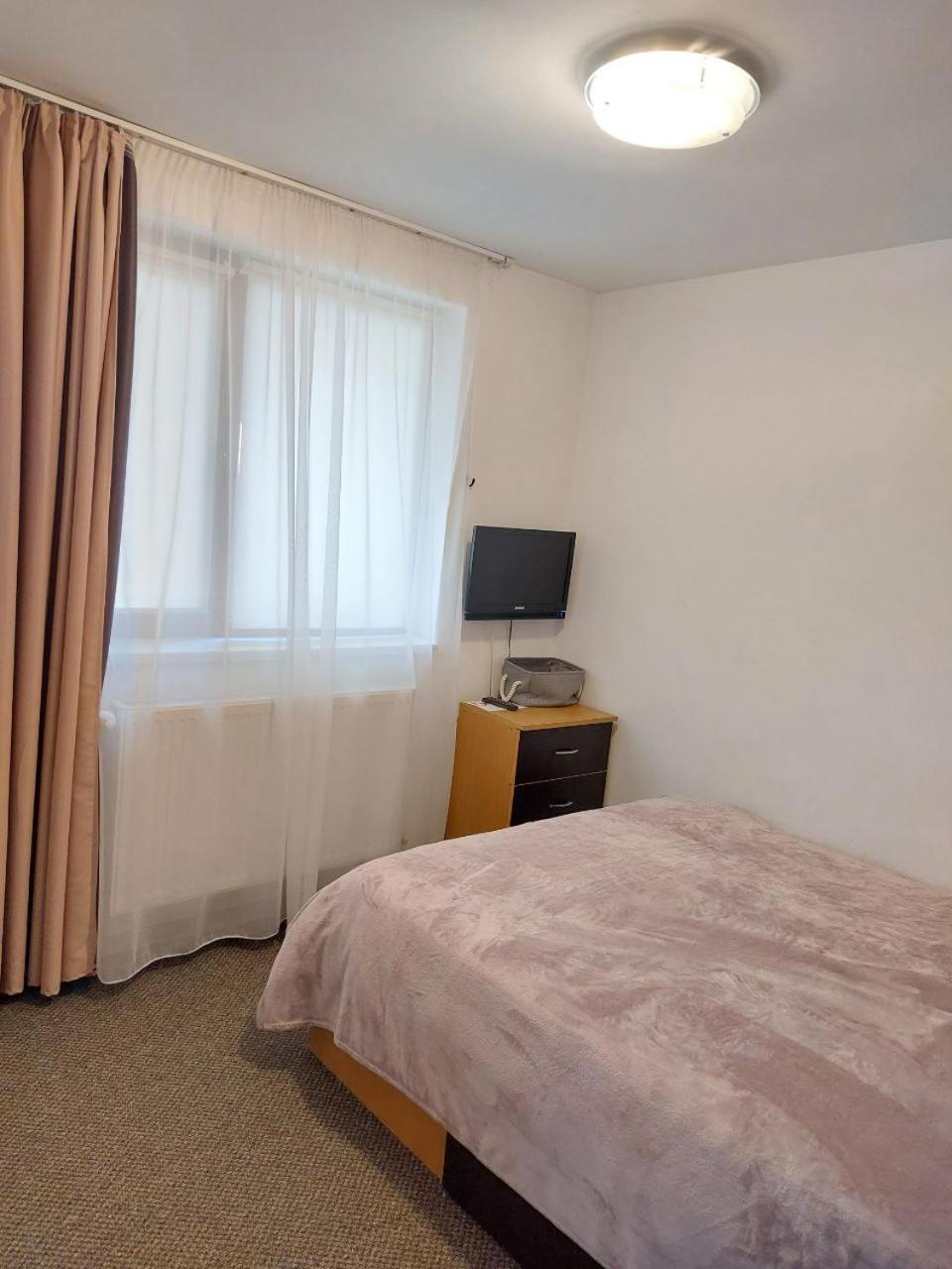 Vila Foc Alb Apartamente-Buşteni Exterior foto